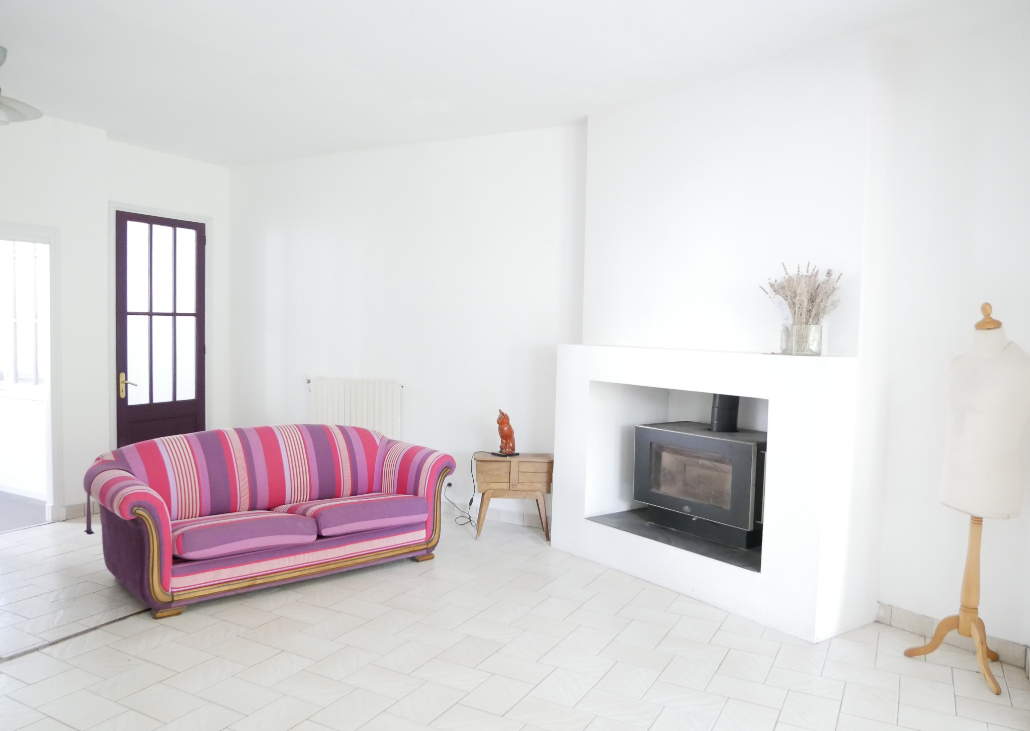 Maison de ville en pierre rénovée   5 chambres (ou 4 + bureau), jardin avec cuisine d’été   157 m2