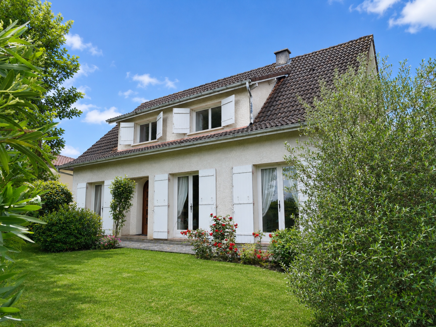 Maison familiale avec jardin   Marmande, quartier résidentiel